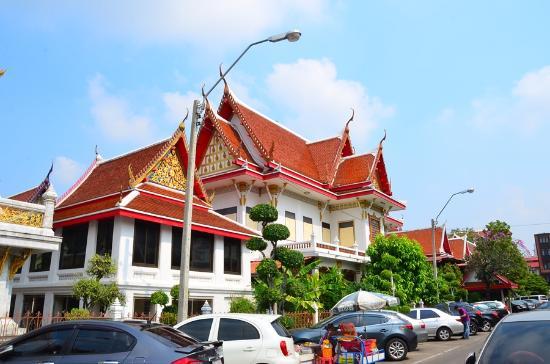 Wat Chana Songkhram Ratchaworawihan